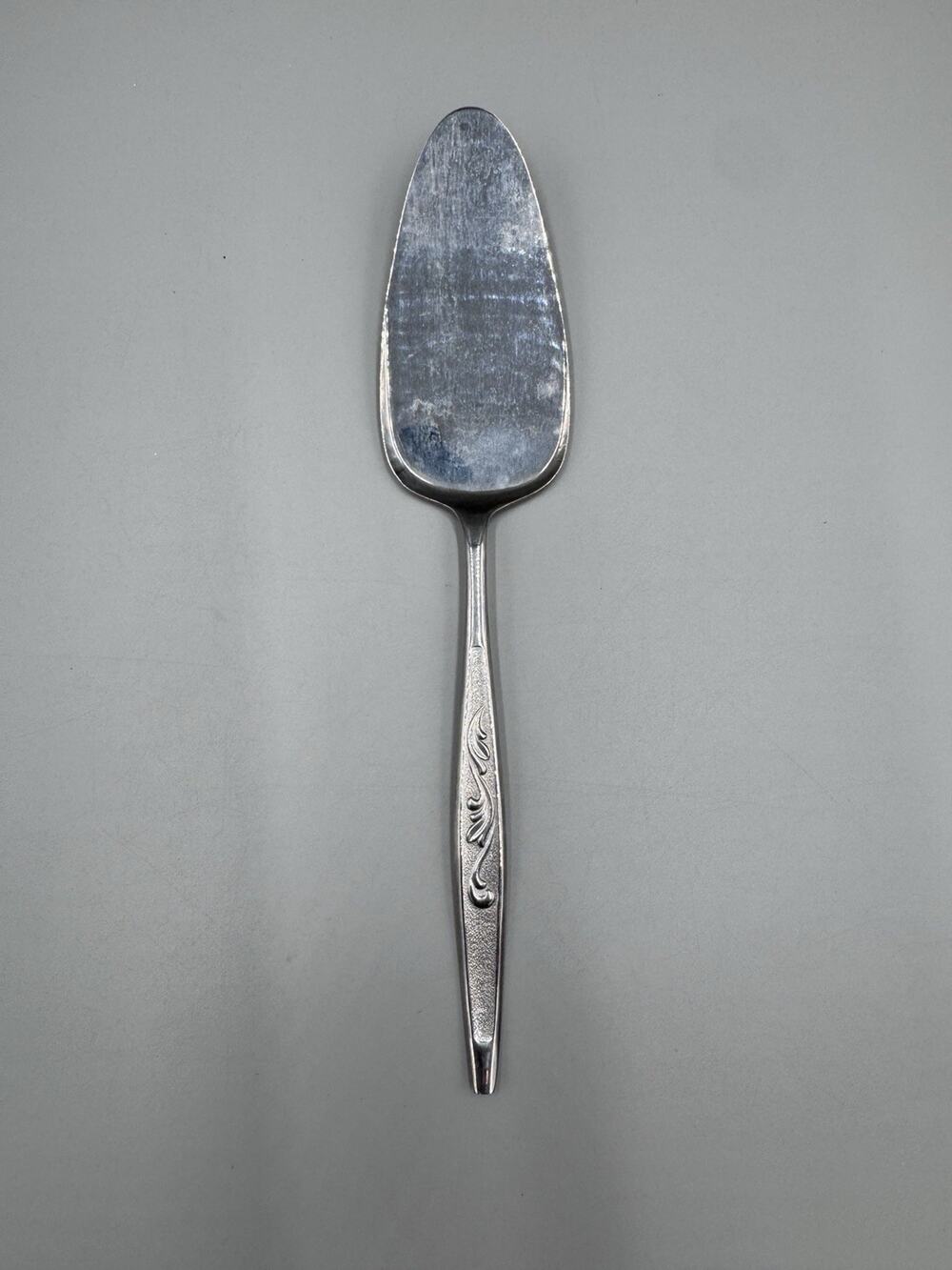 Carlton Woodcrest Stainless Japan‎ Carved Leaf Handle Dessert Cake Pie Server